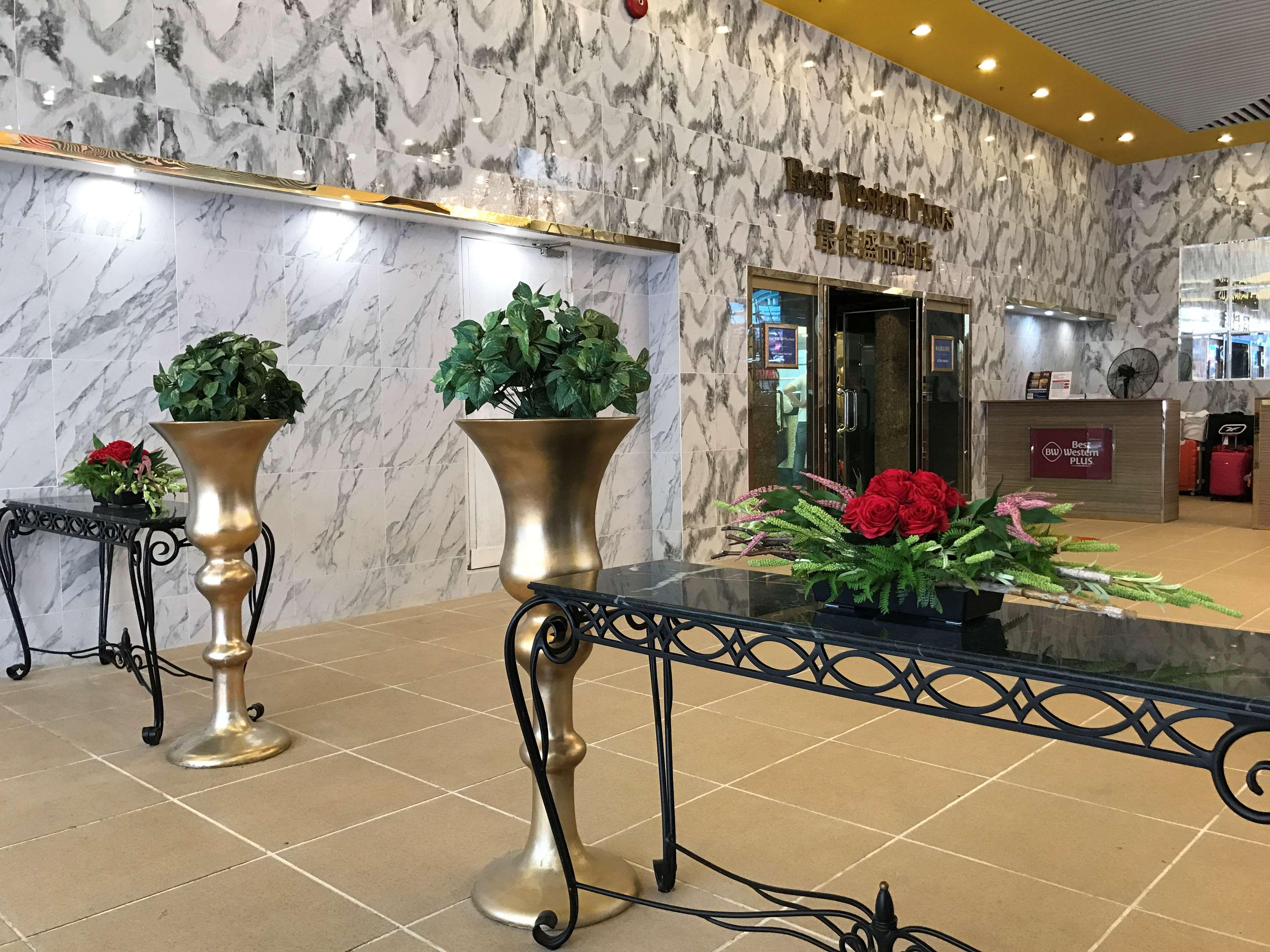 Best Western Plus Tsim Sha Tsui Гонконг Экстерьер фото